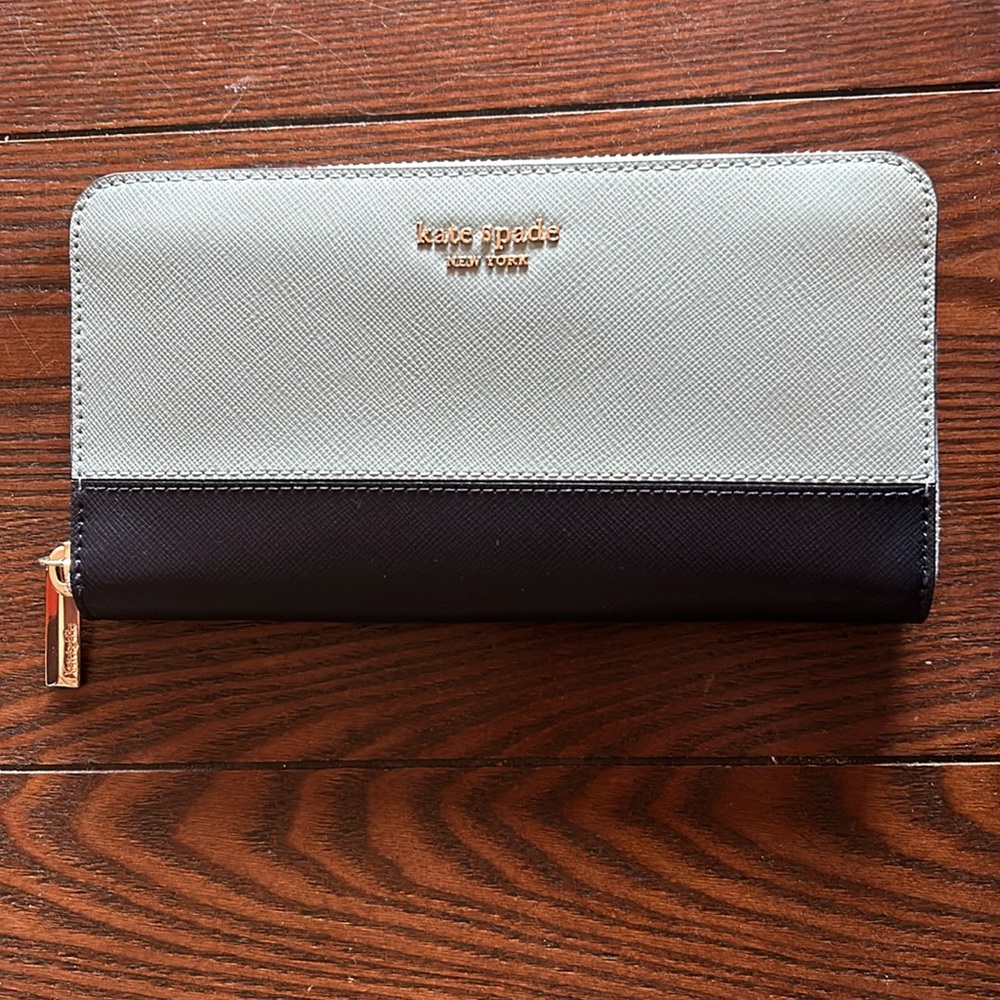 Kate Spade Zip Around Wallet